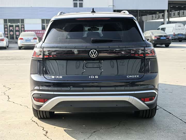 Фото 5 - Volkswagen ID.6 Crozz