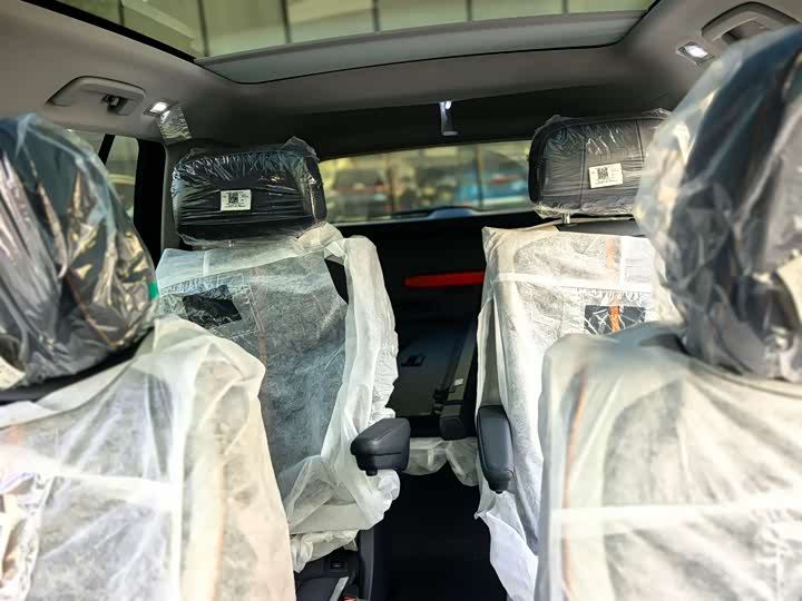 Фото 9 - Volkswagen ID.6 Crozz