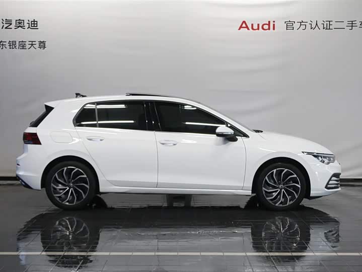 Фото 4 - Volkswagen Golf