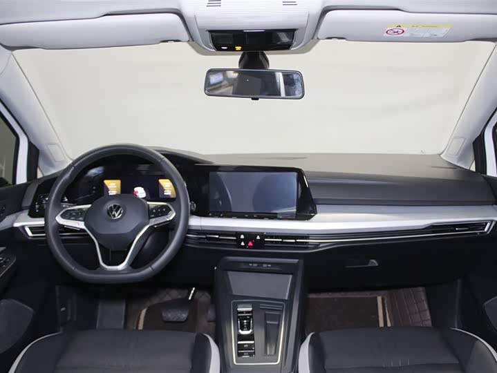 Фото 9 - Volkswagen Golf