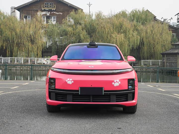 Photo 2 - LiXiang L7