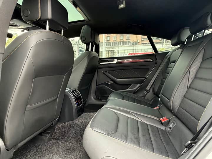 Фото 8 - Volkswagen CC