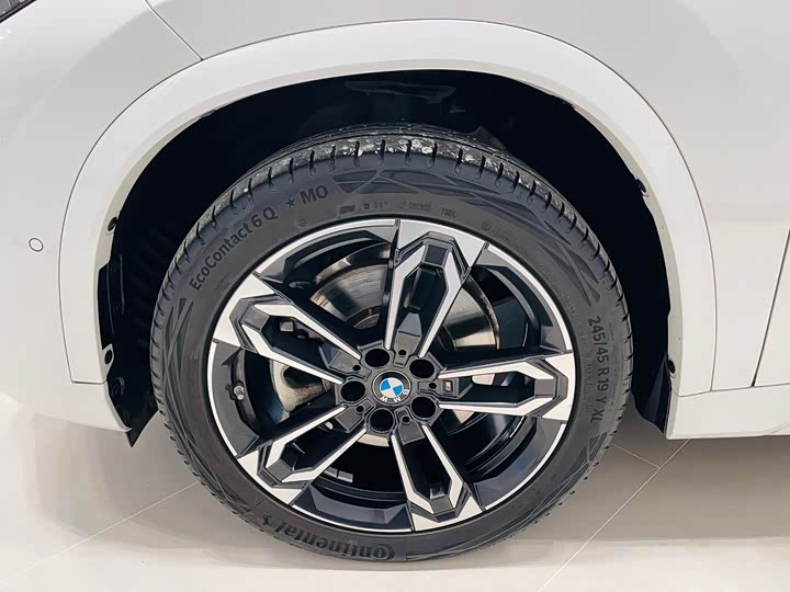 Фото 5 - BMW X1