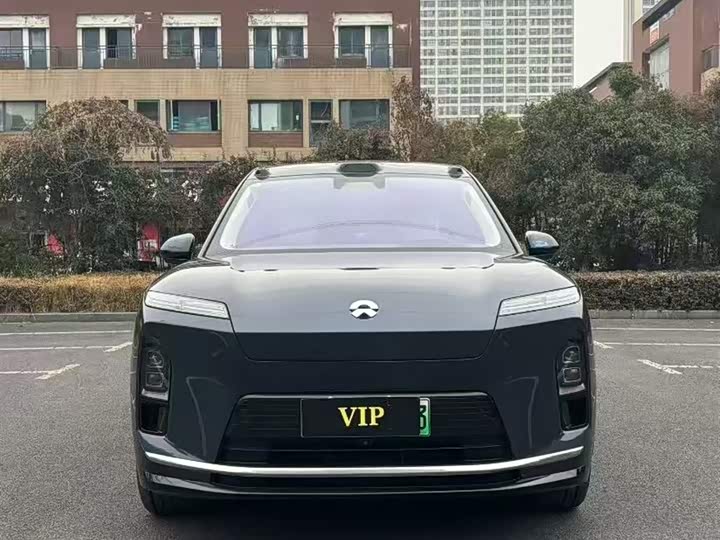 Фото 2 - Nio ES8