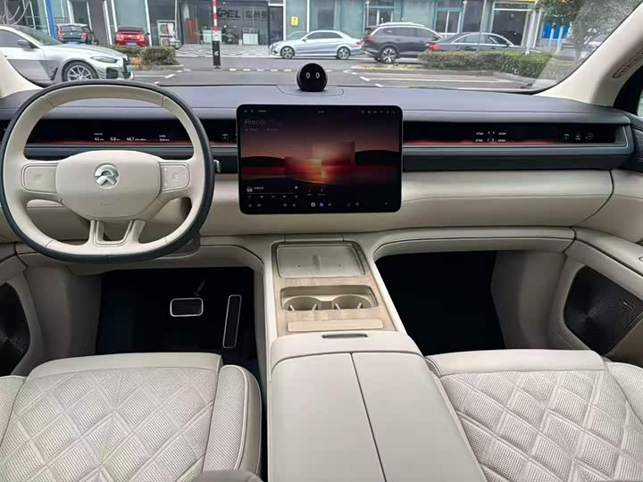 Фото 3 - Nio ES8