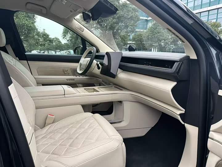 Фото 4 - Nio ES8