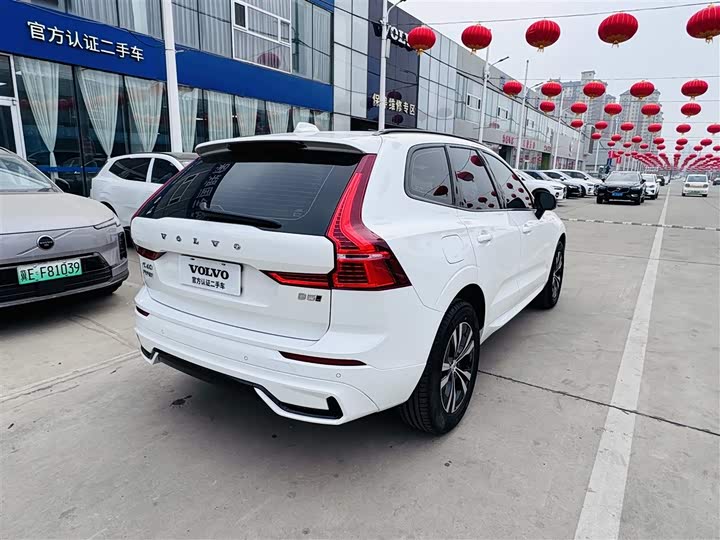 Фото 4 - Volvo XC60