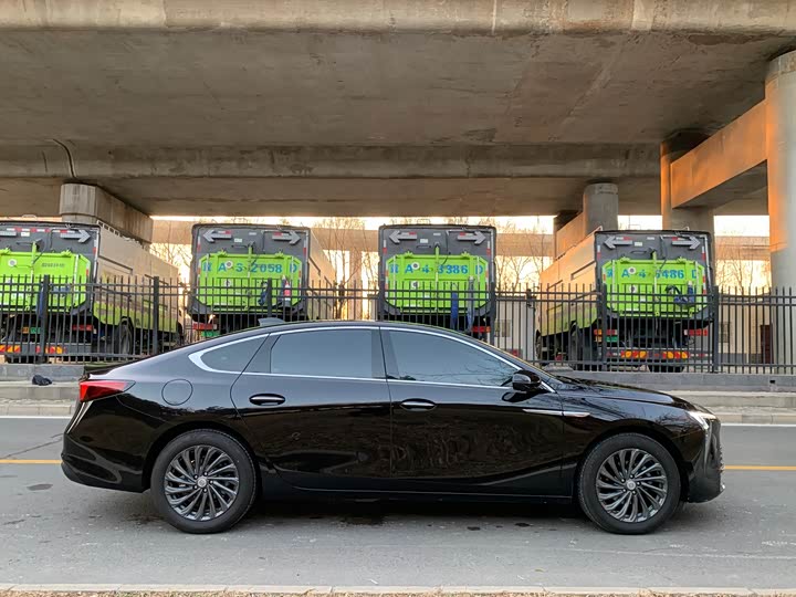 Фото 4 - Buick LaCrosse