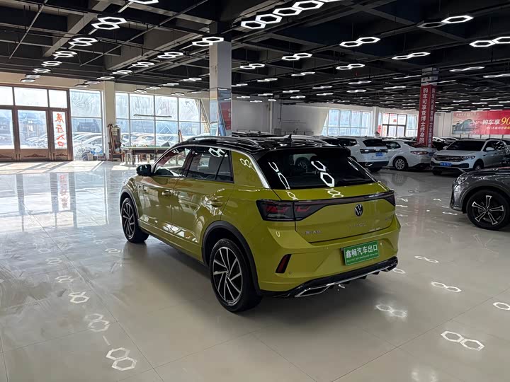 Фото 7 - Volkswagen T-Roc