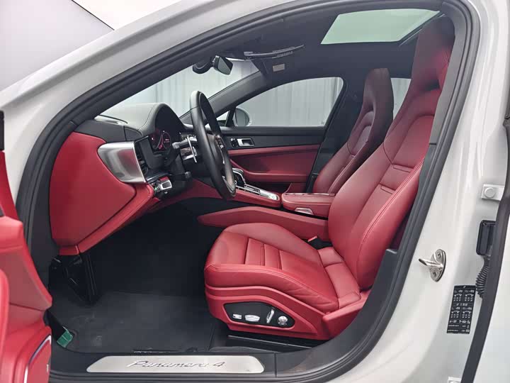 Фото 9 - Porsche Panamera