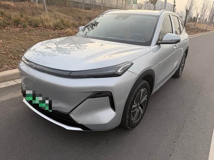 Фото 1 - Geely Galaxy Starship 7