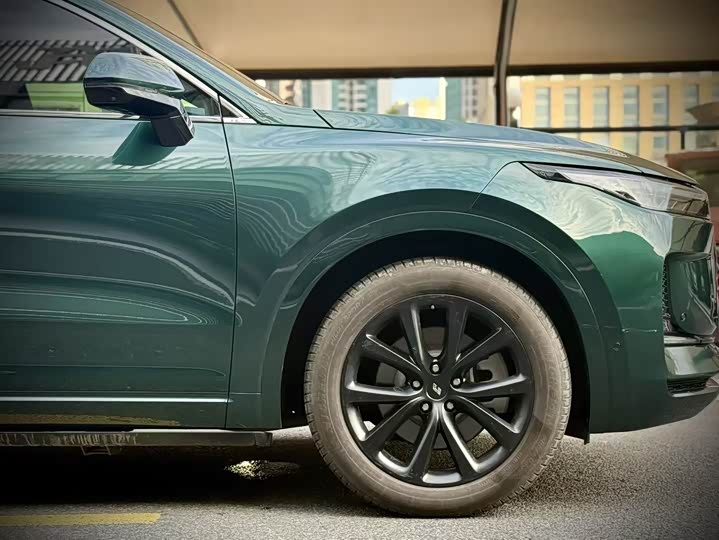 Фото 8 - LiXiang One