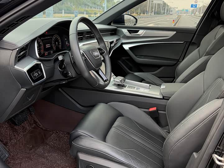 Фото 3 - Audi A6L