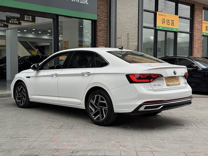 Фото 6 - Volkswagen Sagitar L