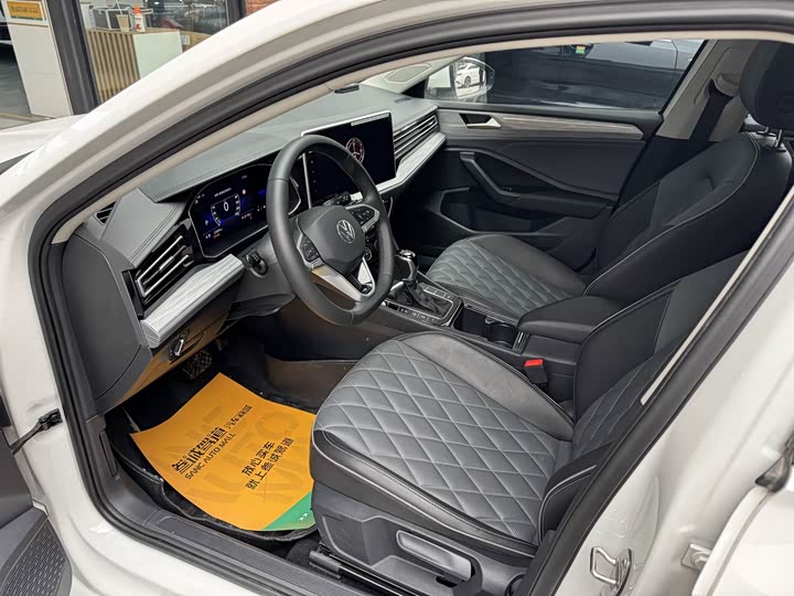 Фото 8 - Volkswagen Sagitar L