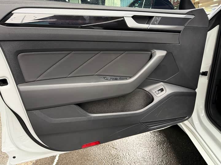 Фото 7 - Volkswagen CC