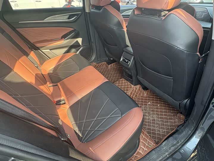 Фото 8 - Changan Eado Plus