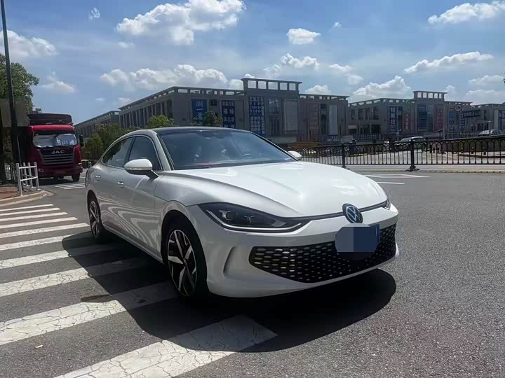 Фото 3 - Volkswagen Lamando L