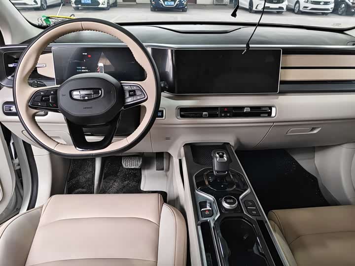 Фото 5 - Geely Icon