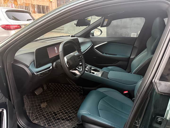 Фото 3 - MG Motor 7