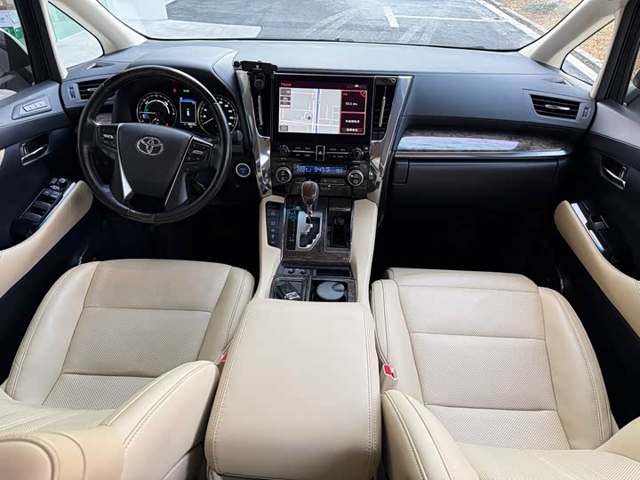 Фото 6 - Toyota Vellfire