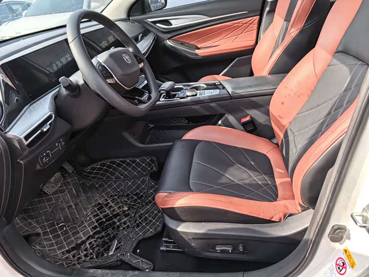 Фото 4 - Changan Eado Plus