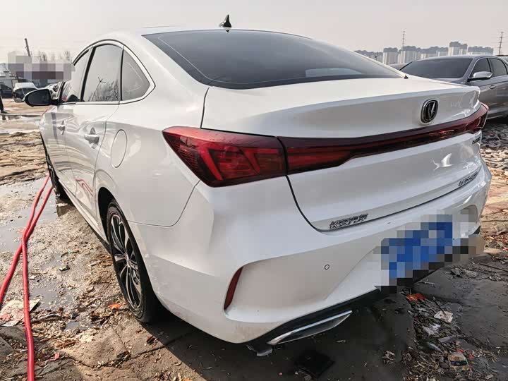 Фото 9 - Changan Eado Plus