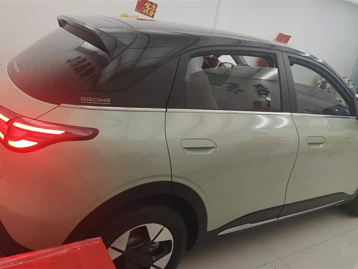 Фото 3 - Geely Galaxy Geome