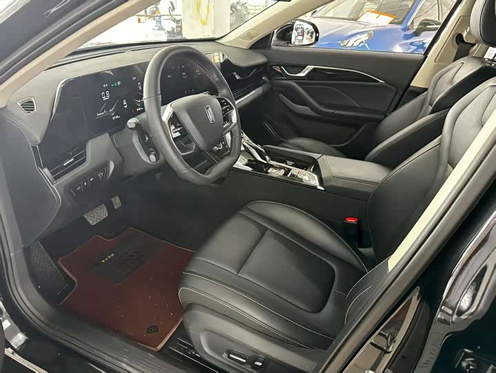 Фото 4 - Bestune B70