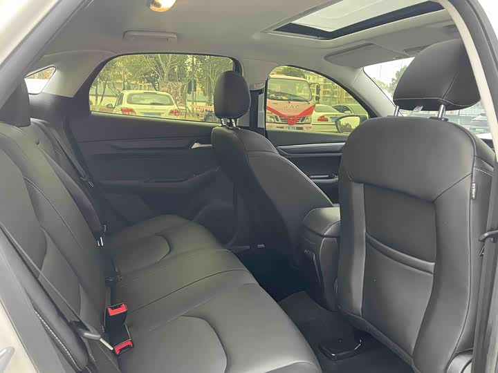 Фото 8 - Ford Escort