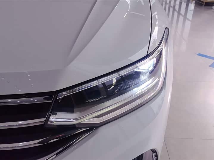 Фото 5 - Volkswagen Tiguan L Pro