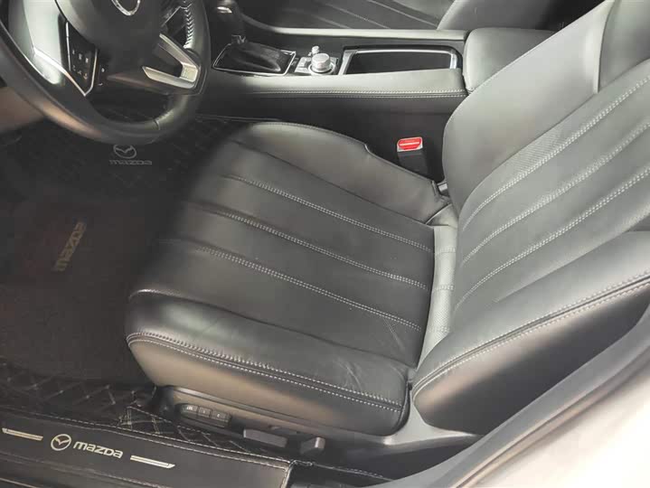 Фото 9 - Mazda Atenza