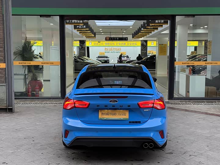 Фото 5 - Ford Focus