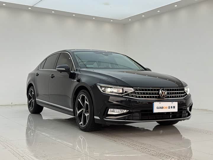 Фото 3 - Volkswagen Magotan