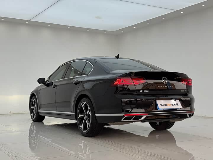 Фото 4 - Volkswagen Magotan