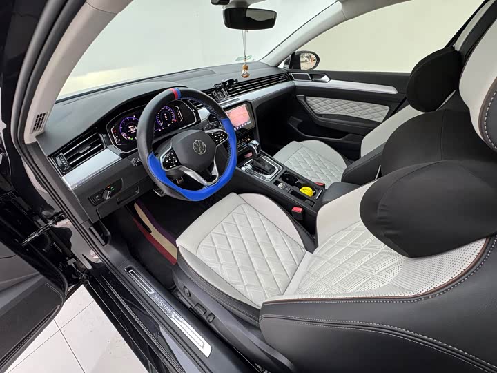 Фото 9 - Volkswagen Magotan