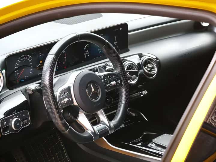 Фото 3 - Mercedes-Benz A-Class AMG