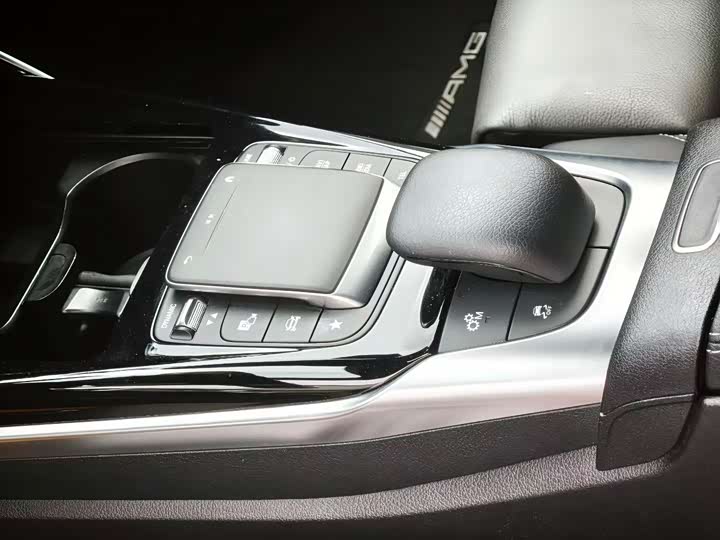 Фото 7 - Mercedes-Benz A-Class AMG