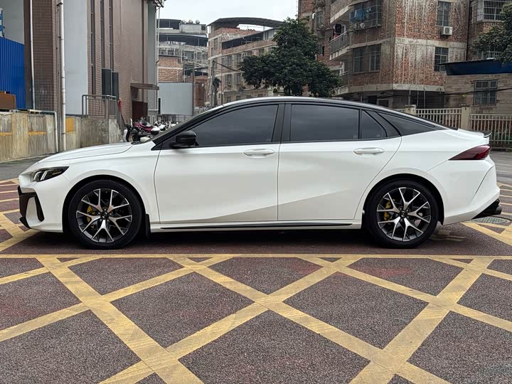 Фото 9 - GAC Trumpchi Empow R