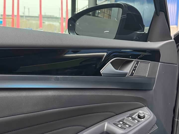 Фото 7 - Volkswagen Passat