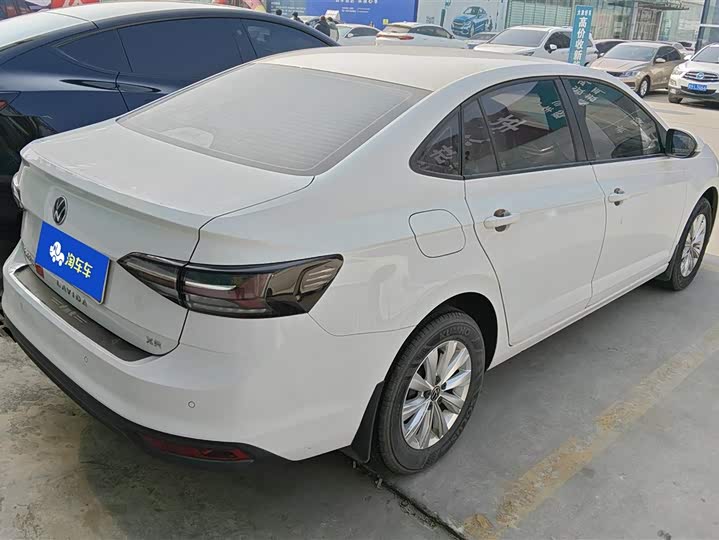 Фото 3 - Volkswagen Lavida