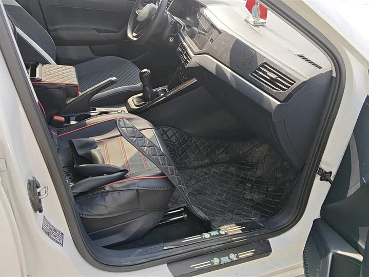 Фото 8 - Volkswagen Lavida