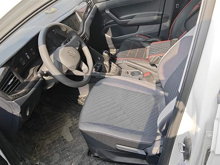 Фото 9 - Volkswagen Lavida