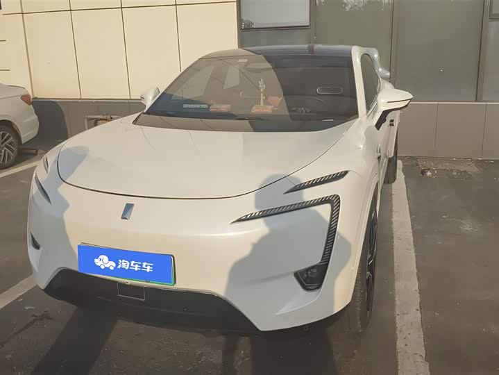 Фото 2 - Avatr 11