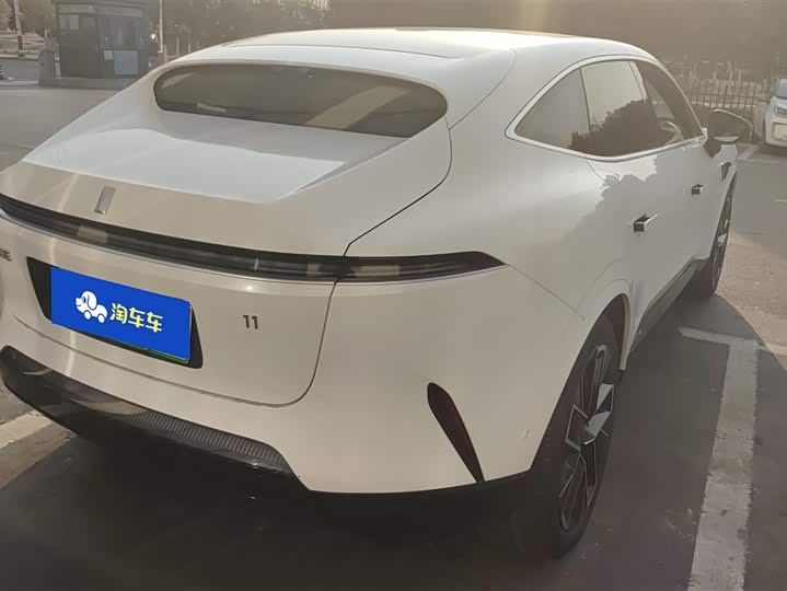 Фото 3 - Avatr 11