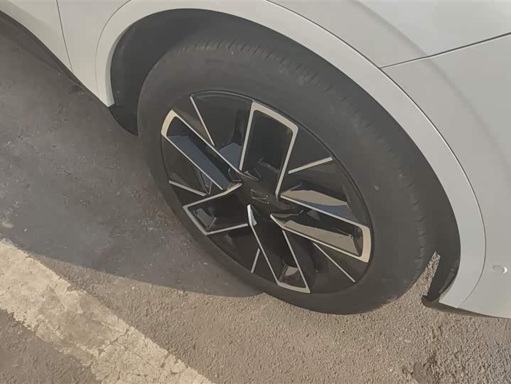 Фото 6 - Avatr 11