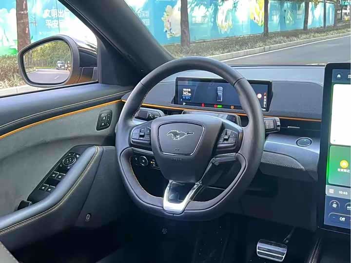 Фото 5 - Ford Mustang Mach-E