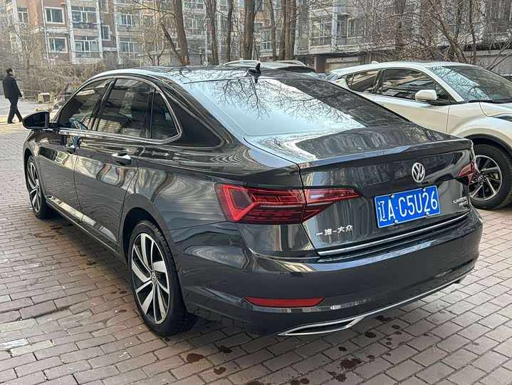Фото 5 - Volkswagen Sagitar L