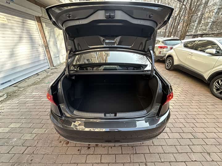 Фото 7 - Volkswagen Sagitar L