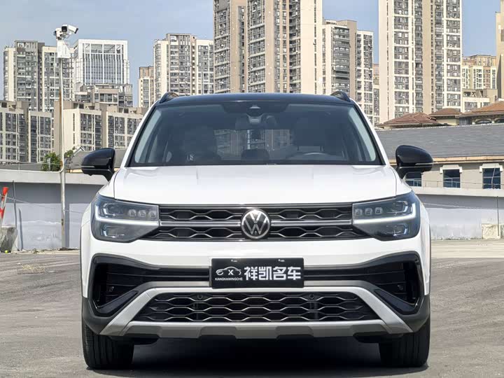 Фото 2 - Volkswagen Tharu